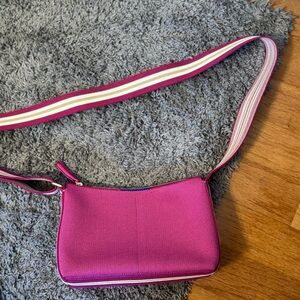 LIKE NEW ROTHY’S Casual Crossbody in Tulip Petal - GORGEOUS!